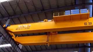 Double girder overhead crane running with remote control from YUANTAI CARNE MACHINERY  ytcranecom [upl. by Eileen]