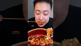 Spicy seafood eatingasmr foodeatingshow decenteats eatshow eats mukbanging mukbang spicyfood [upl. by Kisung]