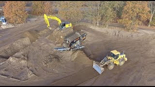 Grond zeven  Hitachi Zaxis 250 LC  Volvo  Earthwork  Gebr Aldenzee Deurne [upl. by Lletnwahs718]