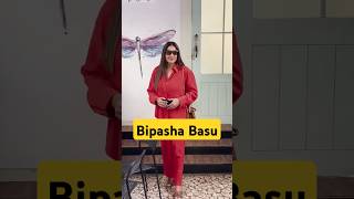 Bipasha Basu Look  bipashabasu bipasha bipashabasu actress heroine shortsfeed viral [upl. by Connor]