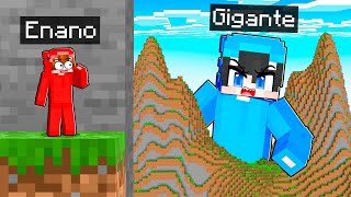 DIMINUTO vs GIGANTE en el Escondite de Minecraft [upl. by Asilrahc]