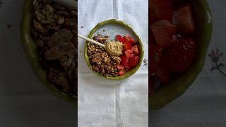 Homemade apple granola chia pudding brekkie bowl 🍓🍓🍓🍓 [upl. by Quent]