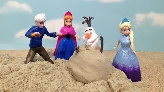 FROZEN Elsa and Jack Frost Play in the Sand Video Parody [upl. by Bensky377]