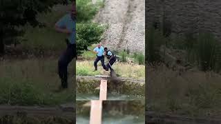 Trois sangliers sauvés par des gendarmes de Vaucluse et un garde champêtre [upl. by Langsdon]