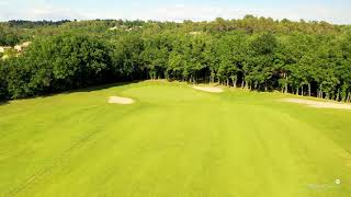 Golf du Luberon  drone aerial video  Pierrevert  Hole03 [upl. by Elleined27]