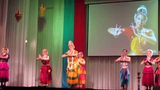 Shabdam sarasi jakshulu Kalakshetra style Bharatanatyam [upl. by Anilac]