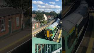 377 211 departing woolston on a short service to st Denys [upl. by Henri]