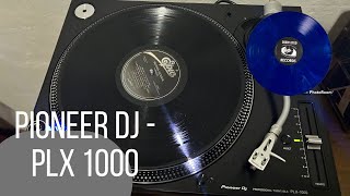 Unboxing pioneer plx 1000 [upl. by Neom]