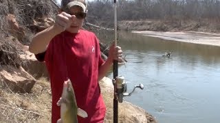 How to read a river and catch catfish from the bank [upl. by Edmund]