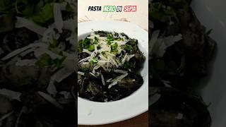 Pasta NERO di SEPIA receta ITALIANA 🇮🇹🍝🦑 pasta food recetasfaciles shorts italianfood italy [upl. by Gilbertine]