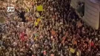 Manifestazioni in Spagna 130000 chiedono le dimissioni del Ministro Mazon 2024 [upl. by Airdnat210]