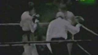 Nino Benvenuti vs Carlos Monzon I Round 12 [upl. by Anrehs]