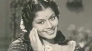 Jiya Lahar Lahar Lahraye  Lata Mangeshkar Sansar Song [upl. by Elboa]