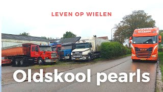 Een aantal vervallen parels langs de weg  Oldskool trucks  Vlog 73  Leven op wielen [upl. by Finegan]