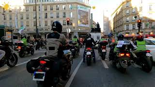 la Solution du 2 Roues apporté à lhôtel de Ville Antistationnement Payant Paris France ffmc ppc [upl. by Angelita799]