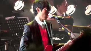 15 方大同 Khalil Fong Live in Hong Kong 2011  曇花 [upl. by Terena]