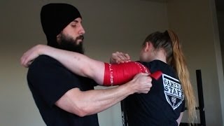 How To Voodoo Floss your Shoulder for FAST pain relief and Full ROM [upl. by Annawd]