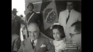 Presidente Getúlio Vargas em Nova Iguaçu RJ 1951 [upl. by Harewood724]