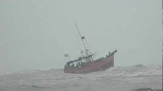 Fighating with Sea wave at Digha Bay of Bengal by Arun Gorai [upl. by Yhpos]