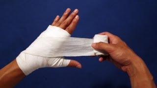 How to Wrap Your Hands  BOXING best method [upl. by Mandle]