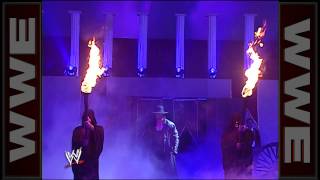 The Undertaker uses his powers to destroy the ring while Kurt Angle is in it Royal Rumble 2006 [upl. by Chilcote]