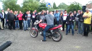 Suzuki GSF250 Bandit Sound [upl. by Ireg]