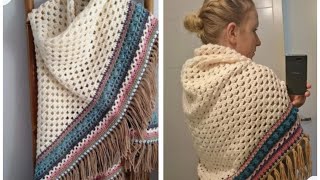 LIVE Super Easy Granny Stitch Triangular Shawl Tutorial  Perfect for Beginners Part 3 [upl. by Annemarie]