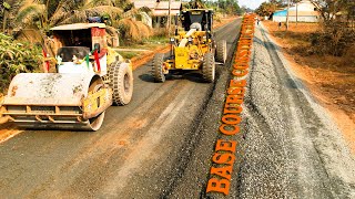 Construction of Base Courses Using Heavy SDLG Motor Graders and Gravel Spreading Technology [upl. by Flodur74]