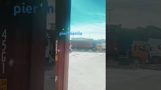 youtube shortvideo trailer truck Trucking container pick up pier manila short short video [upl. by Anila524]