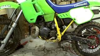 KDX 200 Uses regular gas without 2 stroke oildraws oil from gearbox [upl. by Elna142]