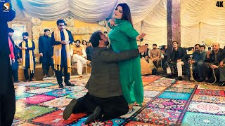 Aenu Ishq Di Hathkadi  Chahat Baloch Latest Mujra Dance Performance 2024 [upl. by Bridget]