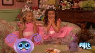 Sophia Grace amp Rosie Meet Fijit [upl. by Airetahs]