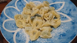 Tortellini Manteiga Sálvia e Parmesão  Tortellini Burro Salvia e Parmigiano [upl. by Einoj]