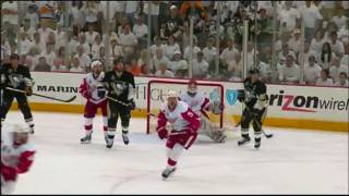 A Conn Smythe shift  Henrik Zetterberg 2008 playoffsseries against Pittsburgh [upl. by Neirda]