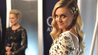 Kelsea Ballerini  CMAs 2017 [upl. by Aya42]