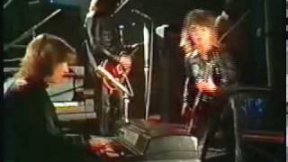 Suzi Quatro  Make Me Smile  Live 77 [upl. by Decrem]