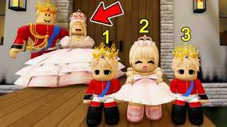 We COPY RICH Royal FAMILY as TRIPLET PLUSHIESBrookhaven [upl. by Narmi]