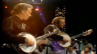 Roy Clark and Buck Trent  Shuckin the CornLive At The Tennessee State Prison 1977 [upl. by Josefa612]