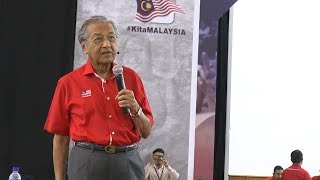 Tun M answers on his choice for Anwar to be the Prime Minister [upl. by Tirzah718]