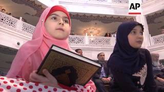 Moscow mosque opens its doors to nonMuslims [upl. by Netsrak]