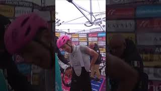 Tadej Pogacar gives Giulio Pellizzari his glasses and pink jersey after the stage 💖🤝 cycling giro [upl. by Watanabe]