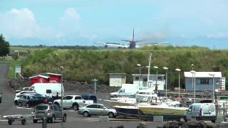 Reunion IslandRoland Garros Airportlanding rwy 30part 3 [upl. by Reel]