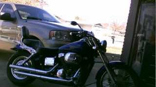 quotCOLD STARTquot HONDA SHADOW 750 VampH STRAIGHT SHOTS [upl. by Clausen]