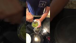 Instant Hack to Keep Avocado and Guac from Turning Brown kitchenhacks snacks lime [upl. by Noslien]