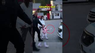 Ela estava chorando alto então o policial fez isso😭 shorts [upl. by Ahsilac]