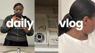 DAILY VLOG  Melanie Lyne  Closet  Hair Relaxer  vlog amazon relaxedhair fallwinterfashion [upl. by Nosnev372]