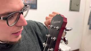 TUTORIAL Come cambiare le corde sulla chitarra elettrica [upl. by Brandon]