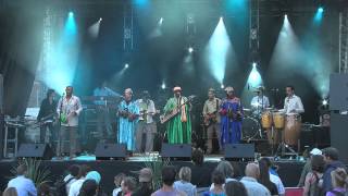 Fangnawa Feature Fanga  Maâlem Abdallah Guinéa Fuse Afrobeat amp Moroccan Gnawa [upl. by Kam]