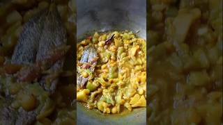 Jhinge chana dal recipe Bengali recipe Ridge gourd recipe ঝিঙ্গে ছোলার ডালের তরকারি Shorts [upl. by Gavette]