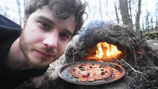 FAIRE UNE PIZZA DANS LA FORÊT Construction du four [upl. by Kutzenco755]